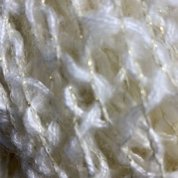Candies Winter White loose Knit Scarf w/ golden LUREX Sparkle! STUNNING! Long OS - Picture 6 of 17